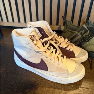 Big Boys Nike Blazer Mid